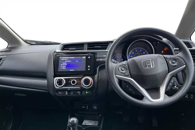 Used Honda Jazz 2018 for sale - 76826942: Photo 4