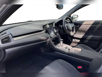 Used Honda Civic 2019 for sale - 79064333: Photo