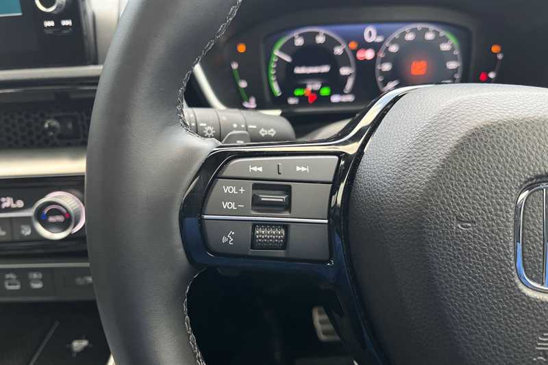 Used Honda CR-V 2025 for sale - 76441997: Photo 17