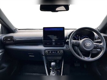 Used Toyota Yaris 2024 for sale - 78364657: Photo