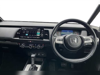 Used Honda Jazz 2024 for sale - 77293674: Photo