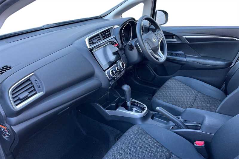Used Honda Jazz for sale - 78187160: Photo 2