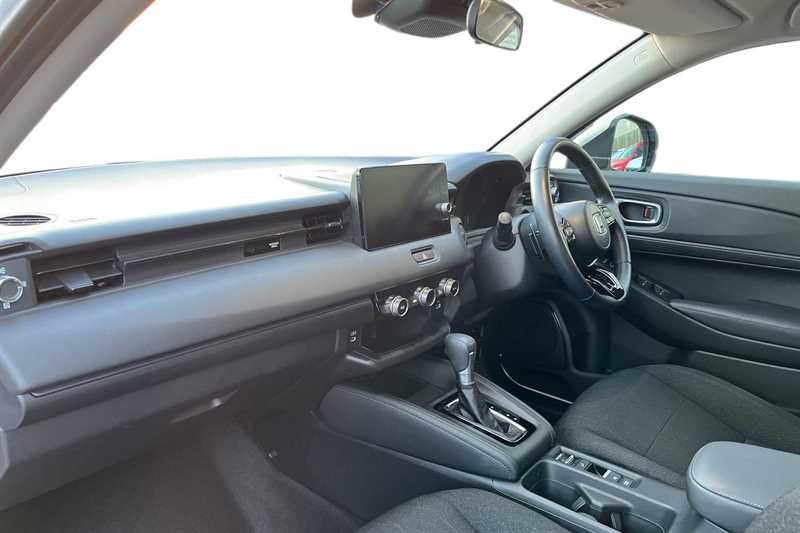 Used Honda HR-V 2024 for sale - 76487627: Photo 2