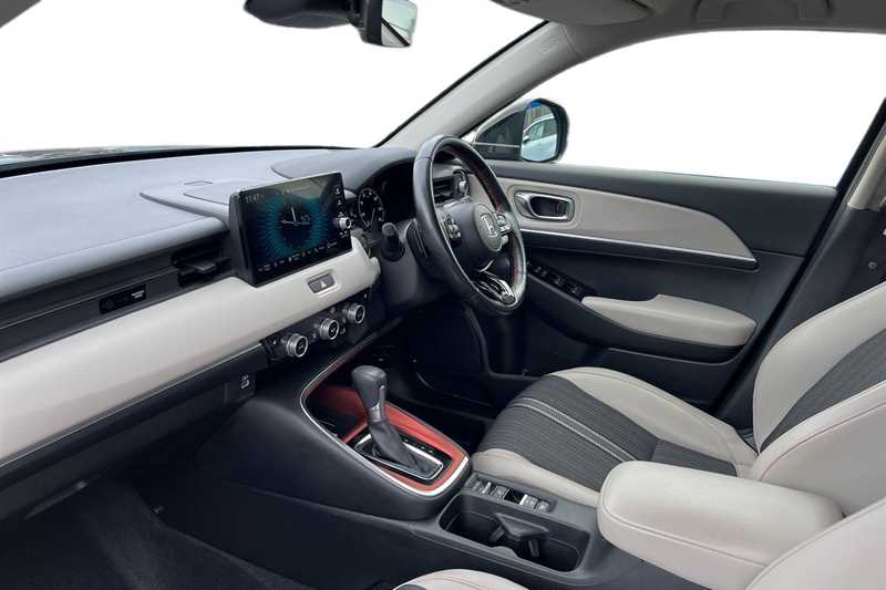 Used Honda HR-V 2022 for sale - 76593813: Photo 2