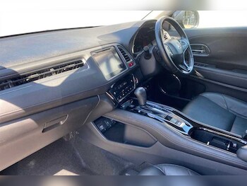 Used Honda HR-V 2017 for sale - 75510244: Photo