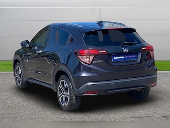 Used Honda HR-V 2017 for sale - 75510244: Photo