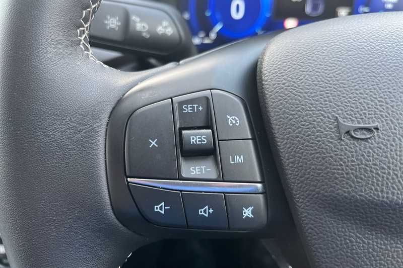 Used Ford Kuga 2022 for sale - 77043205: Photo 17