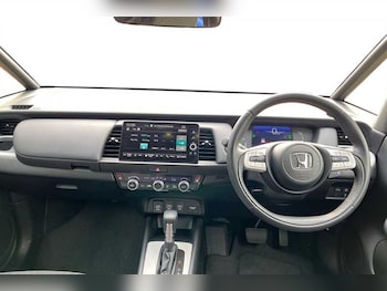 Used Honda Jazz 2023 for sale - 77979165: Photo