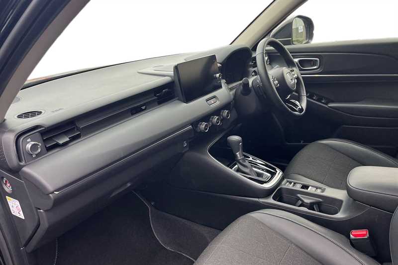 Used Honda HR-V 2024 for sale - 76140515: Photo 2