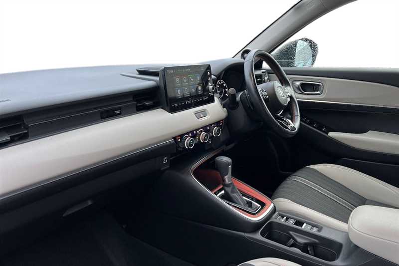 Used Honda HR-V 2022 for sale - 77480367: Photo 2