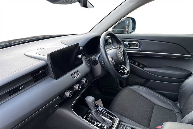 Used Honda HR-V 2023 for sale - 77899077: Photo 2