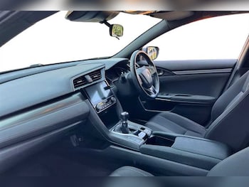 Used Honda Civic 2018 for sale - 79095082: Photo