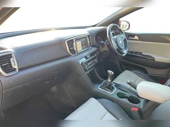 Used Kia Sportage 2018 for sale - 77894094: Photo