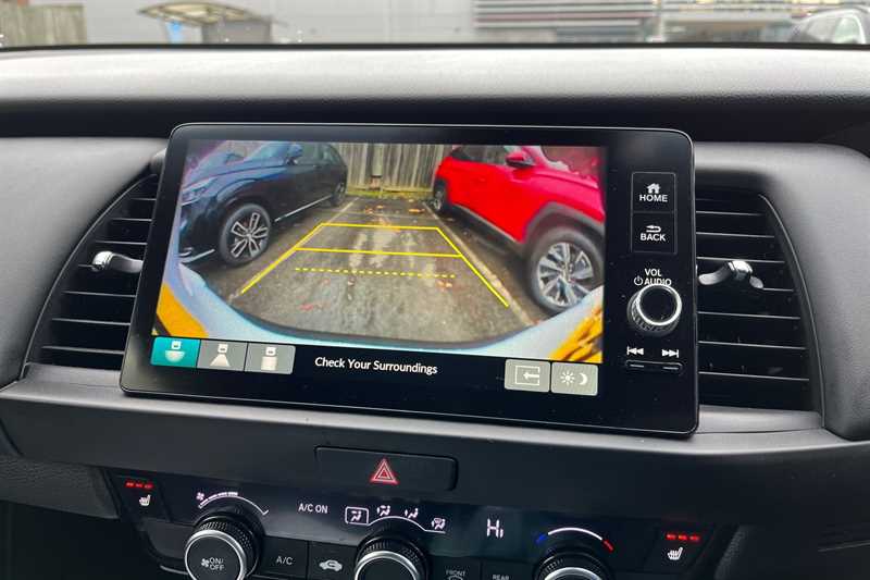 Used Honda Jazz 2023 for sale - 76286520: Photo 15