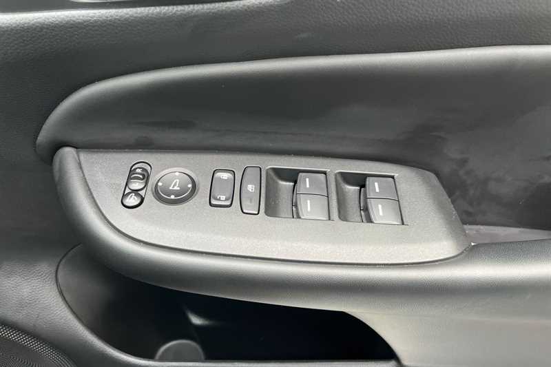 Used Honda Jazz 2023 for sale - 76286520: Photo 18