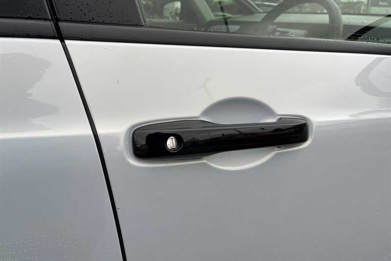 Used Honda Jazz 2023 for sale - 76286520: Photo 28