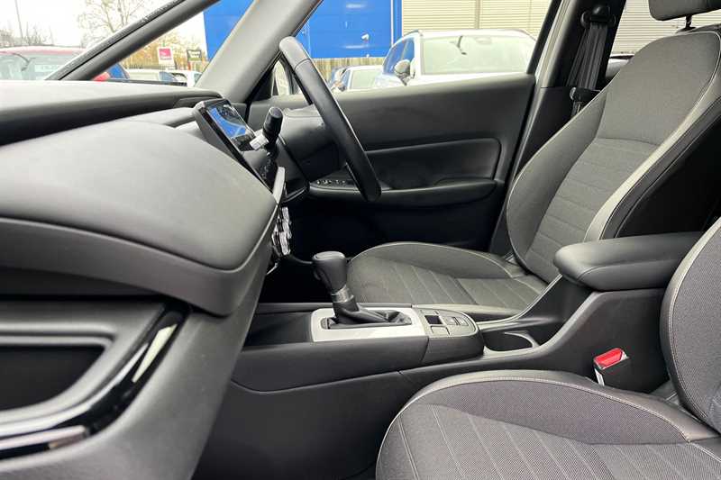 Used Honda Jazz 2023 for sale - 76286520: Photo 31