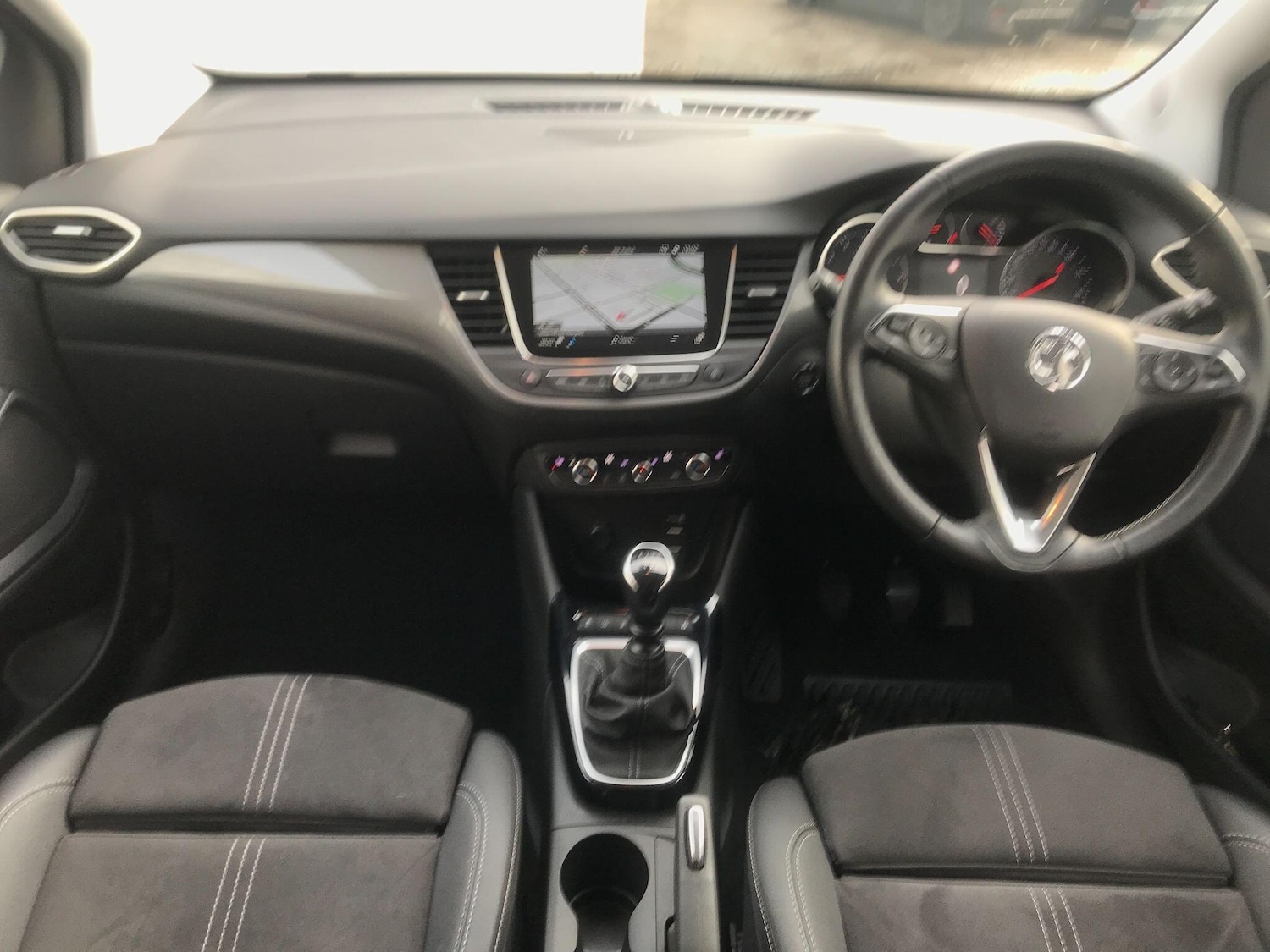 Used Vauxhall Crossland 2022 for sale - 77568634: Photo 2