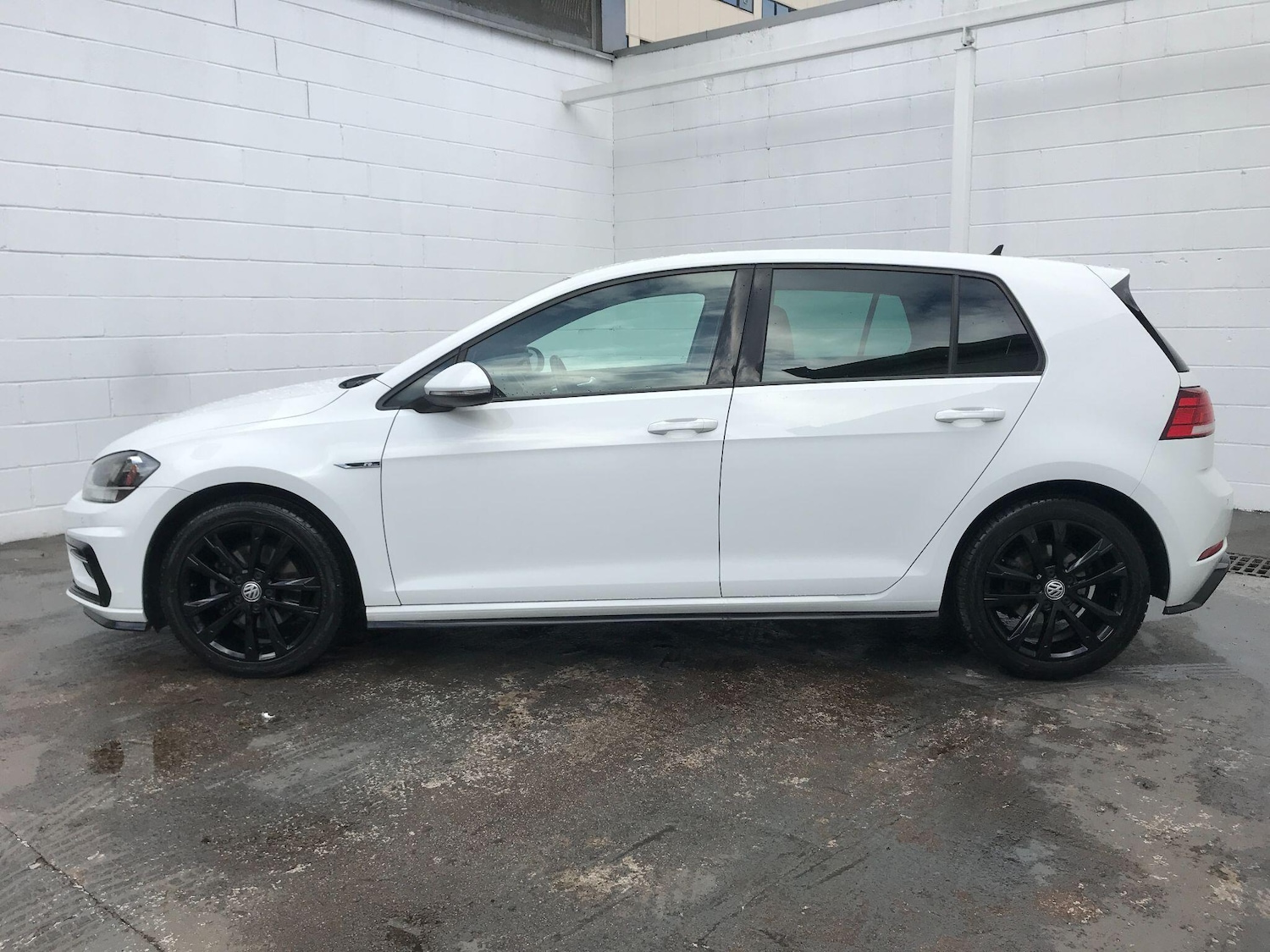 Used Volkswagen Golf 2019 for sale - 76673599: Photo 10