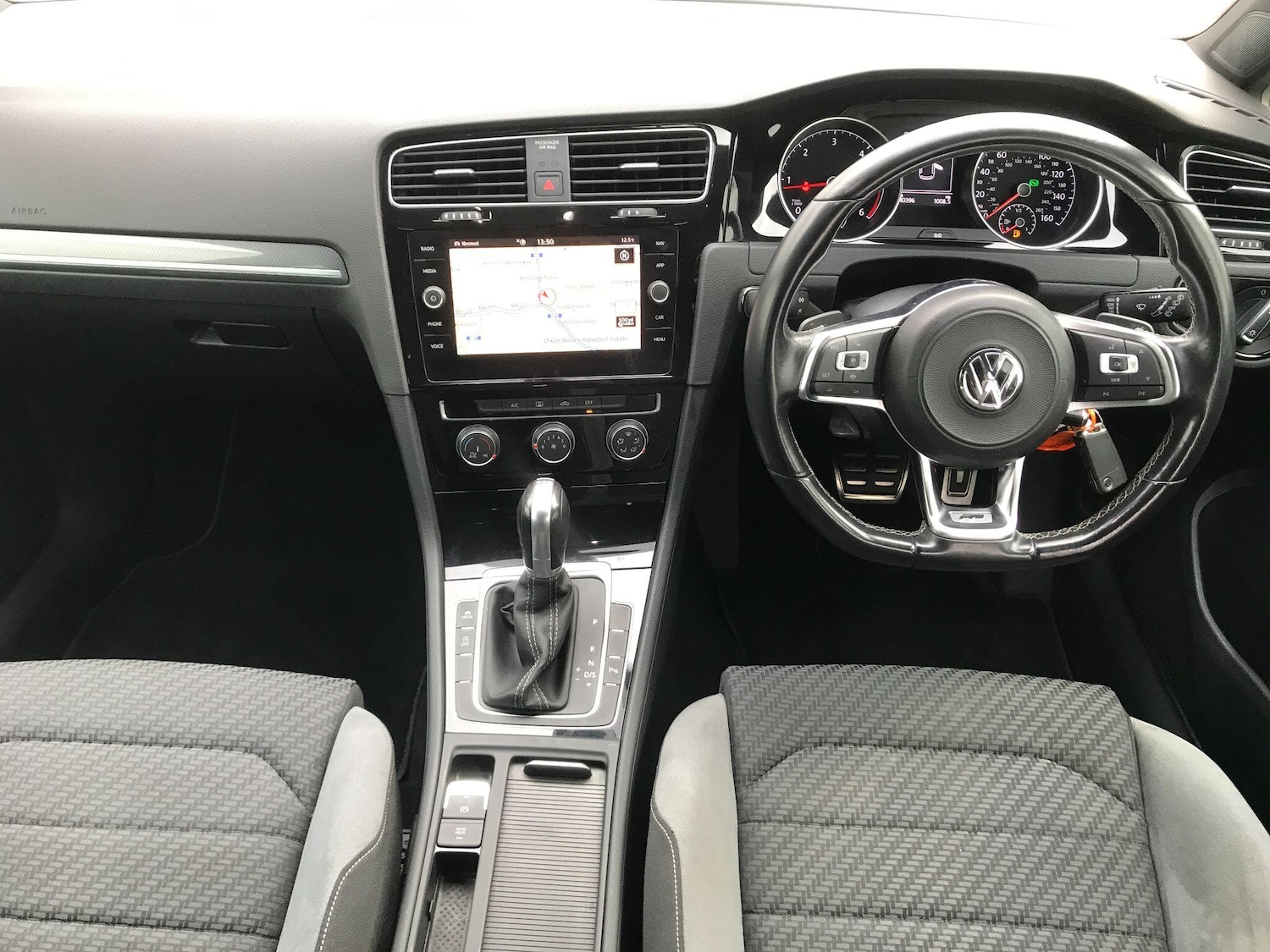 Used Volkswagen Golf 2019 for sale - 76673599: Photo 3