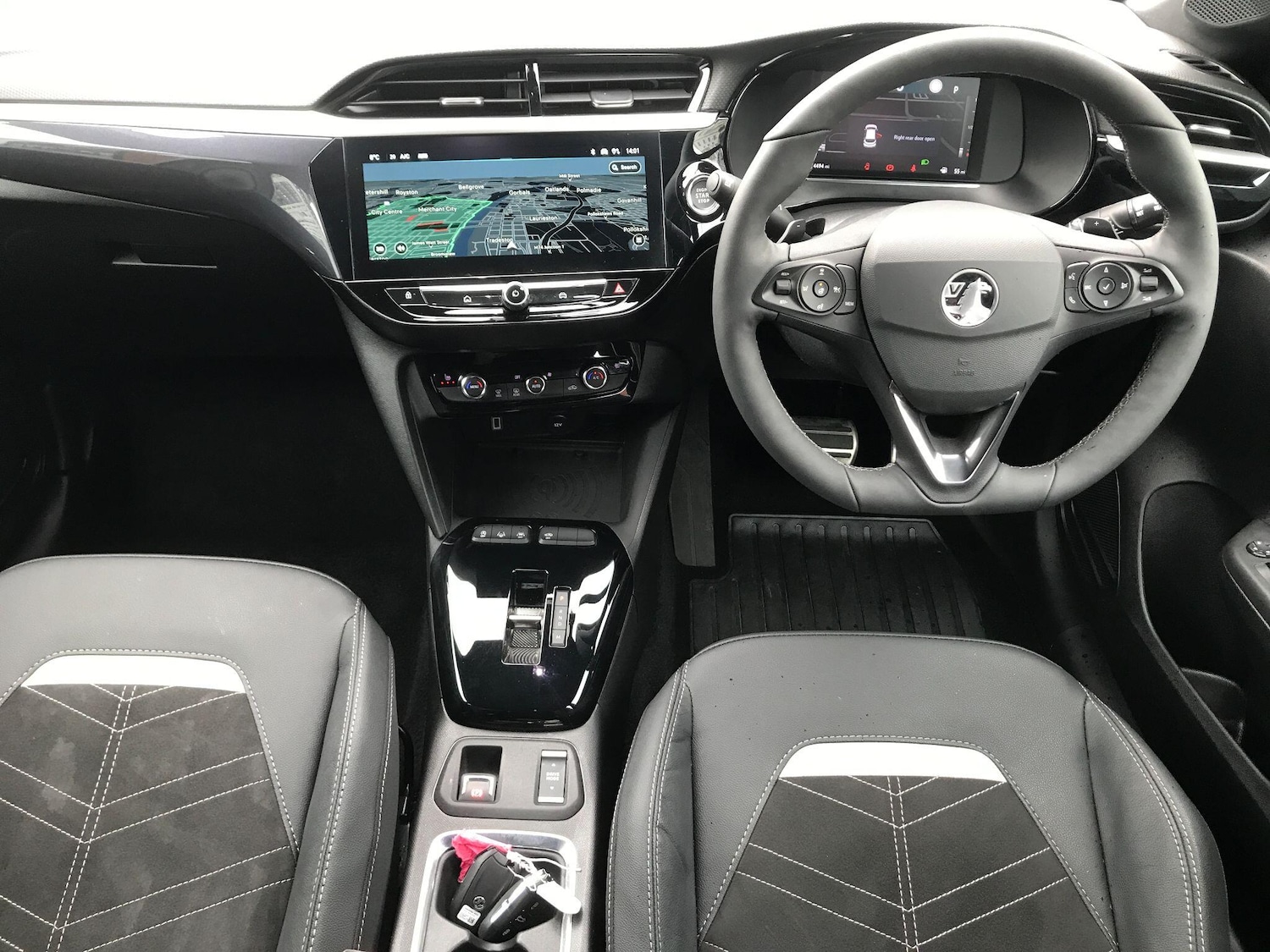 Used Vauxhall Corsa 2024 for sale - 77916012: Photo 2