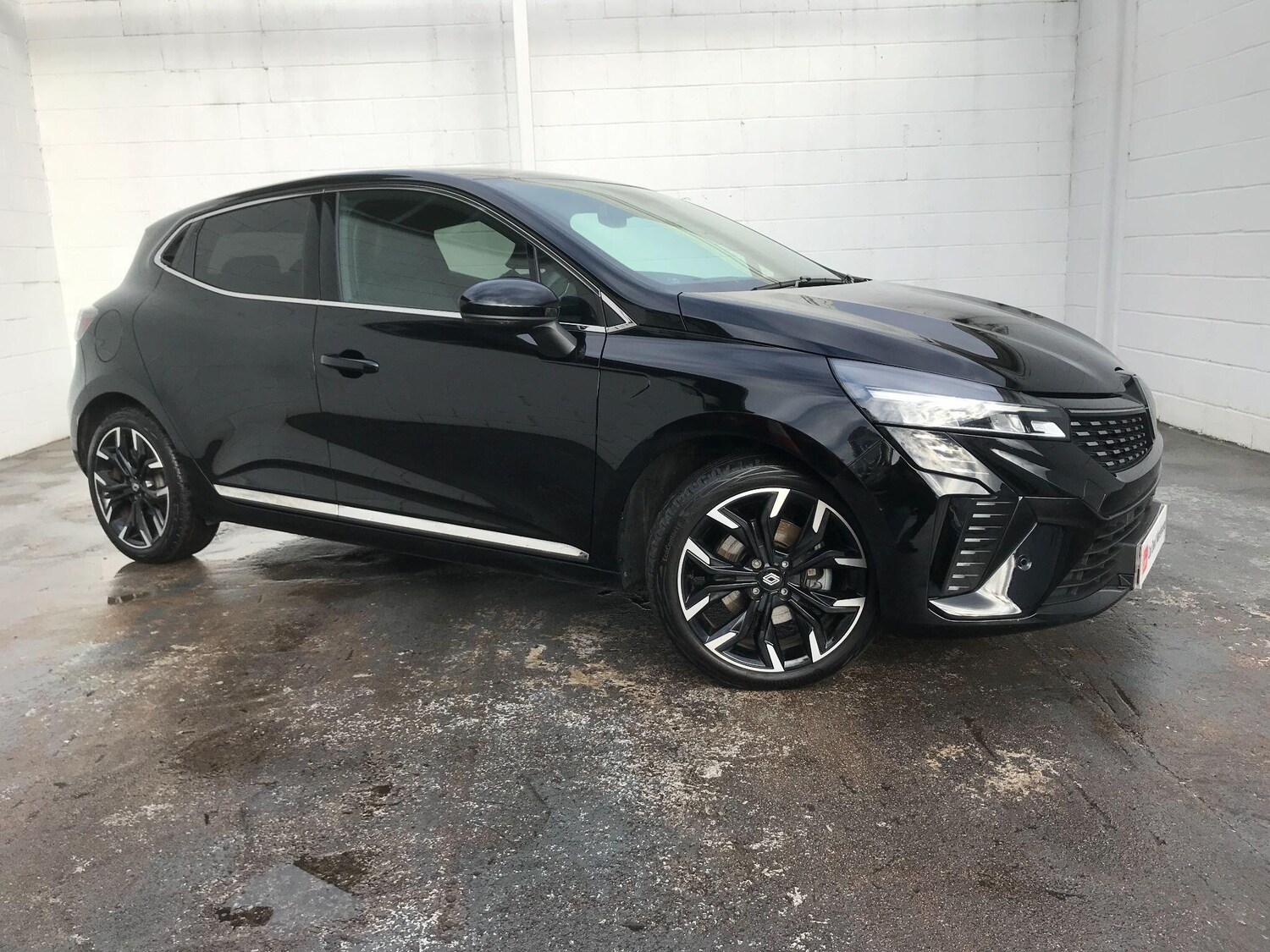 Used Renault Clio 2025 for sale - 77501711: Photo 7