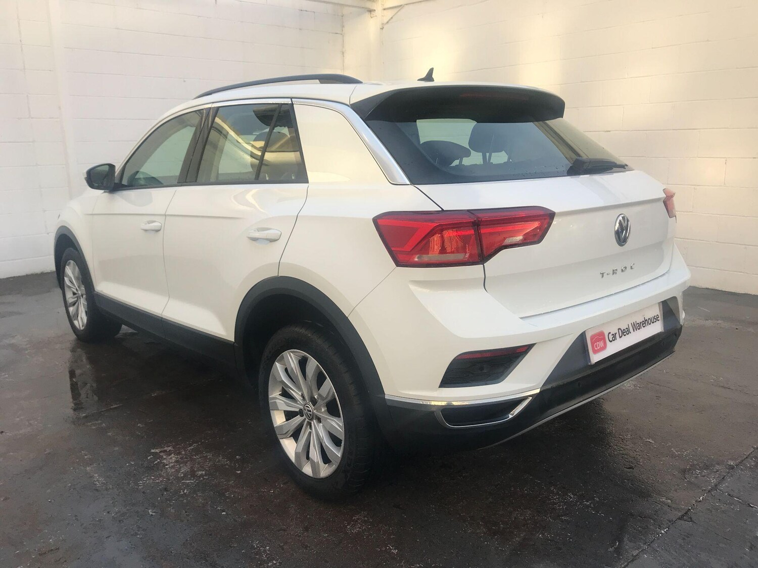Used Volkswagen T-Roc 2018 for sale - 76762275: Photo 5