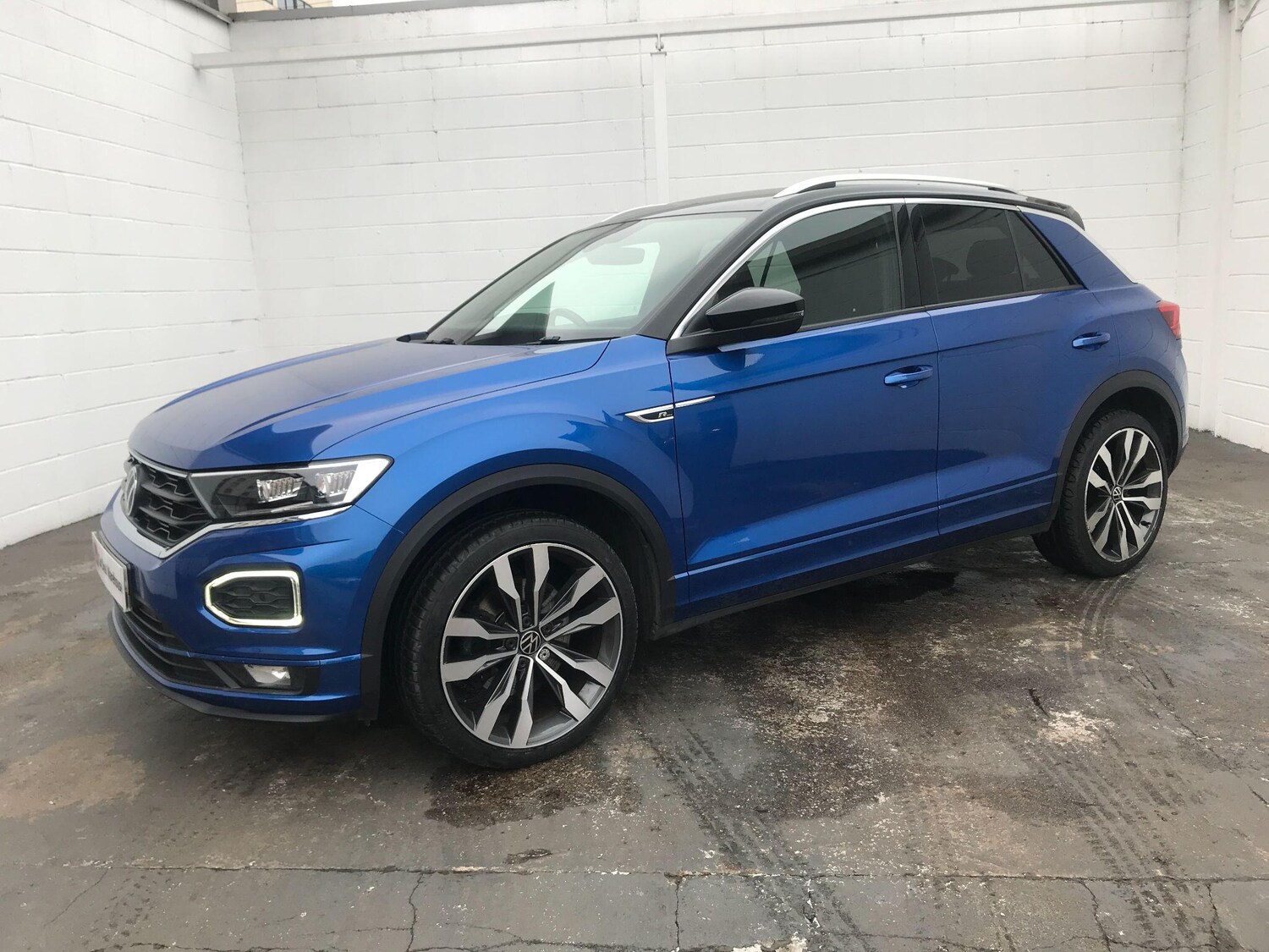 Used Volkswagen T-Roc 2022 for sale - 76675289: Photo 8