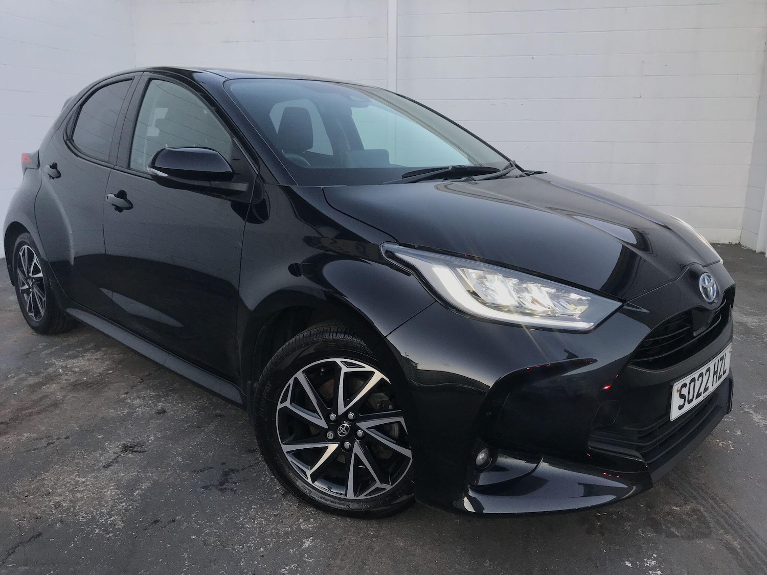 Used Toyota Yaris 2022 for sale - 76693275: Photo 1