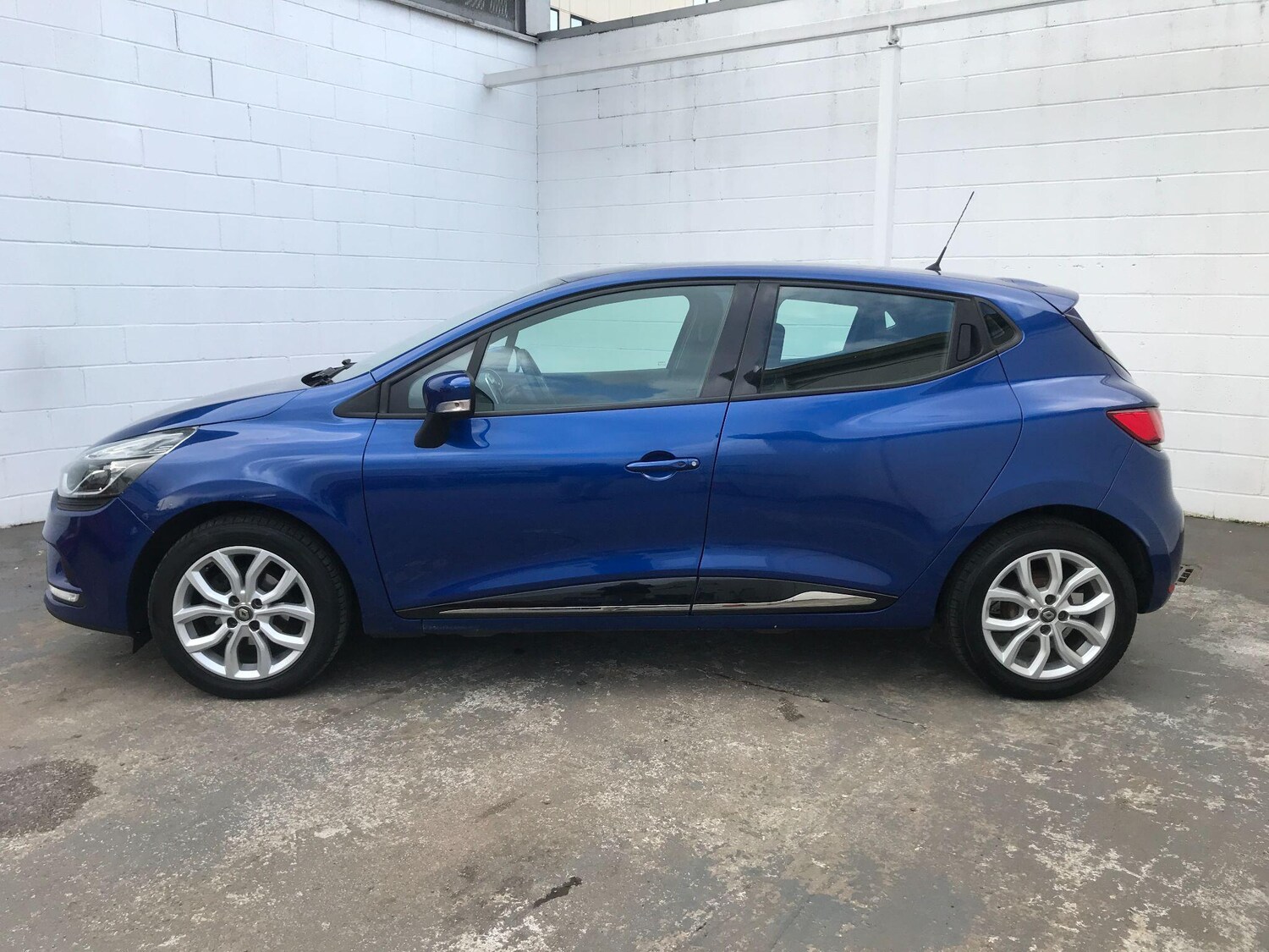 Used Renault Clio 2018 for sale - 78190231: Photo 9
