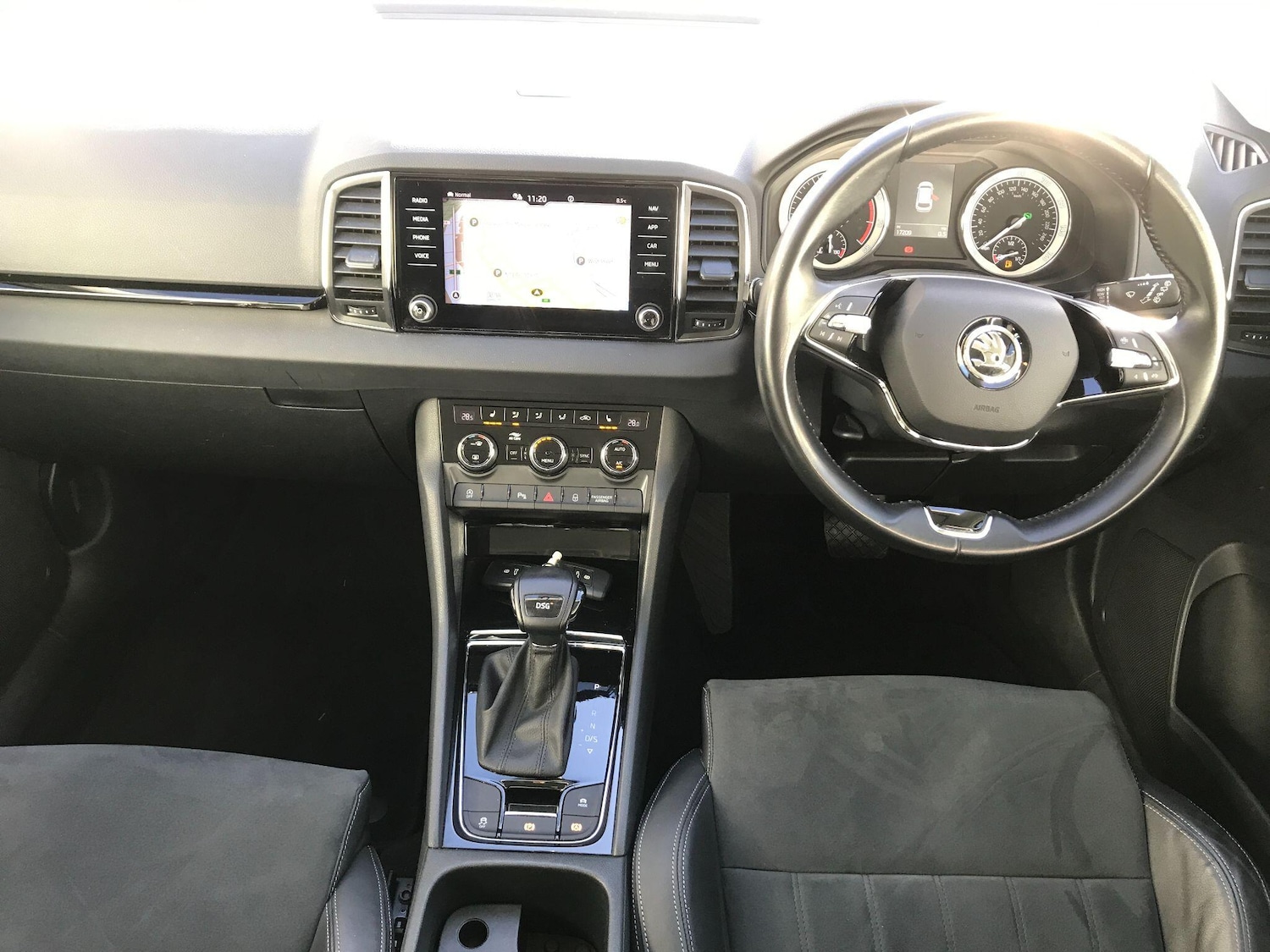 Used Skoda Karoq 2022 for sale - 77590230: Photo 2