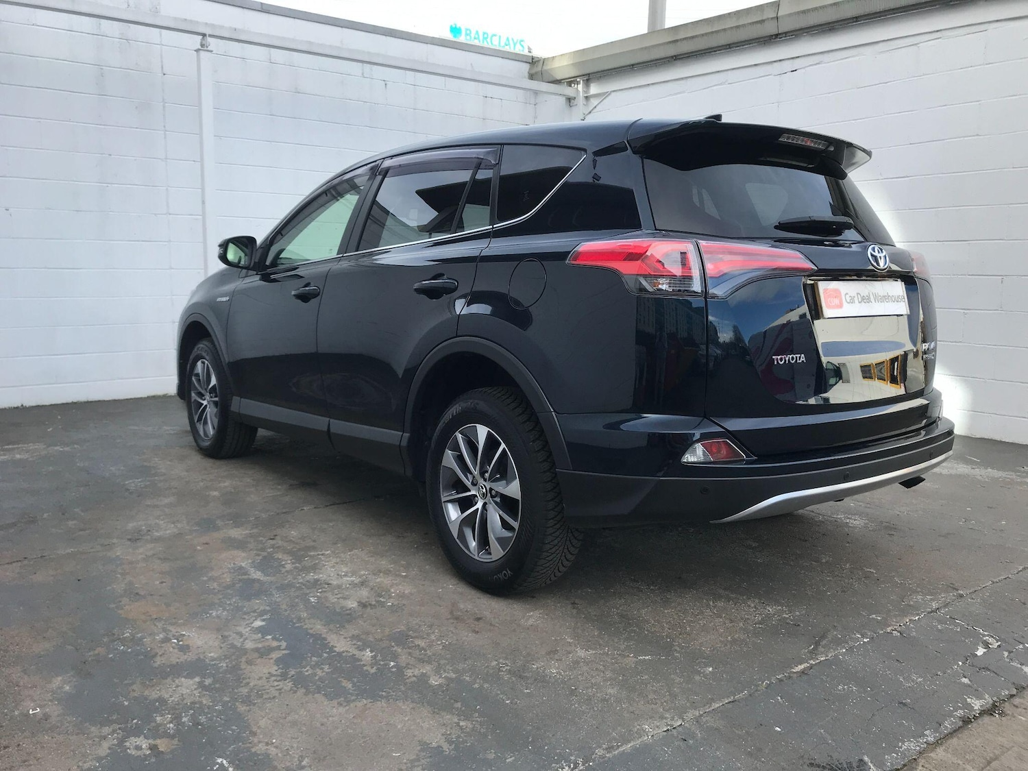 Used Toyota RAV4 2018 for sale - 78151925: Photo 8