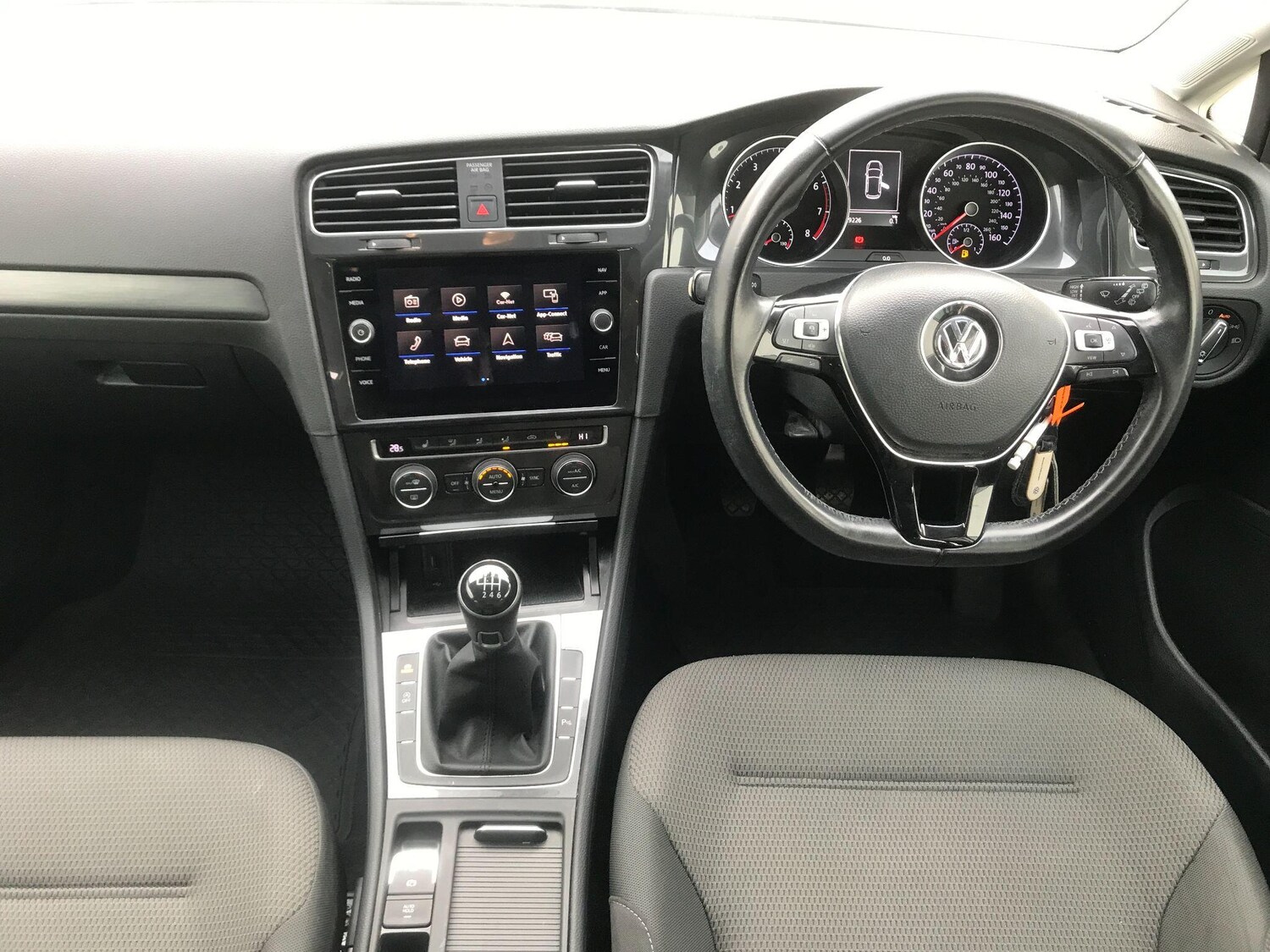 Used Volkswagen Golf 2019 for sale - 76673897: Photo 3