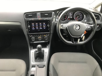 Used Volkswagen Golf 2019 for sale - 76673897: Photo