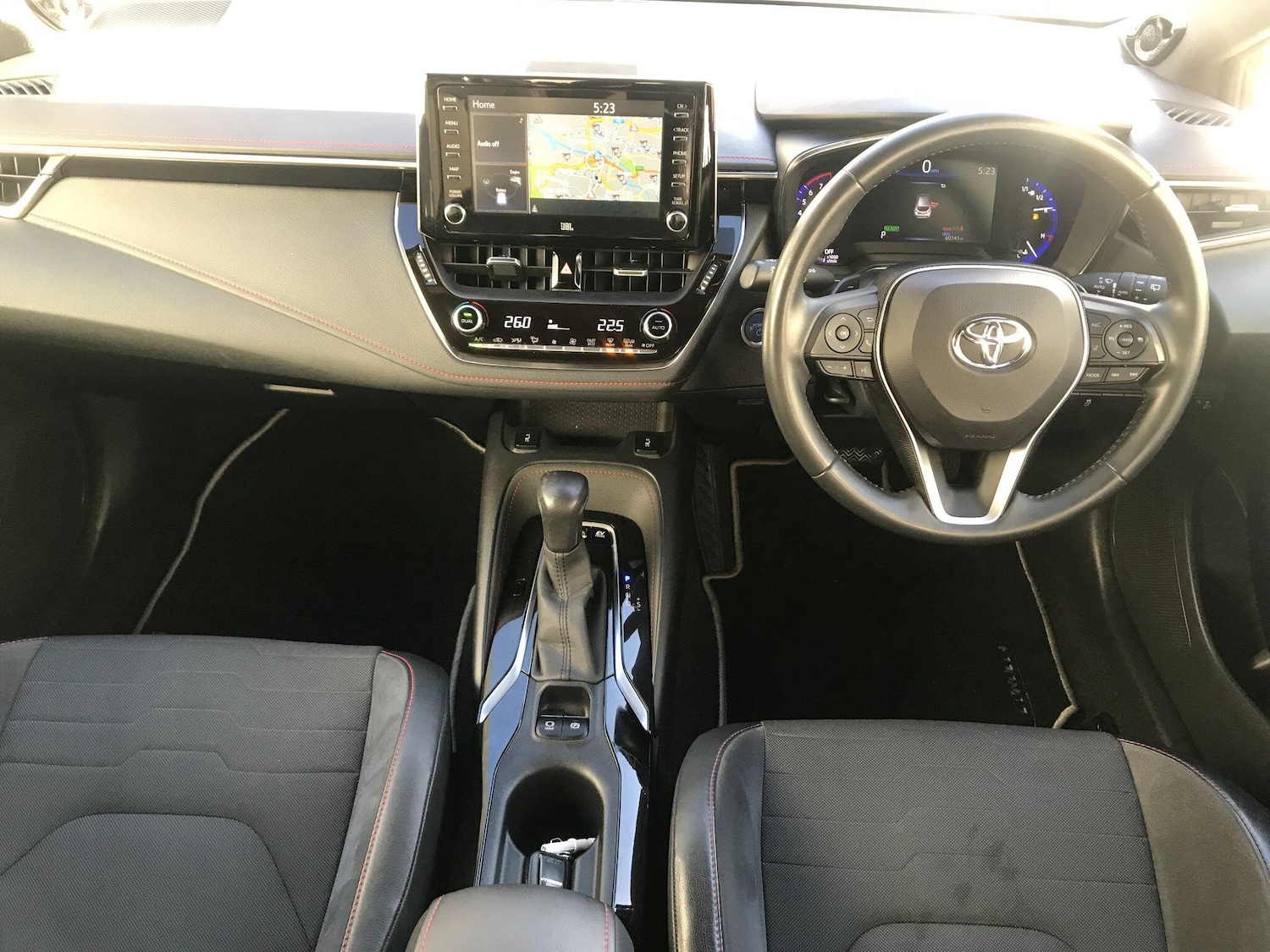 Used Toyota Corolla 2019 for sale - 76945821: Photo 3