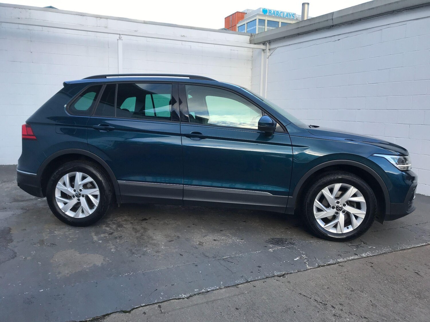 Used Volkswagen Tiguan 2022 for sale - 76675408: Photo 10