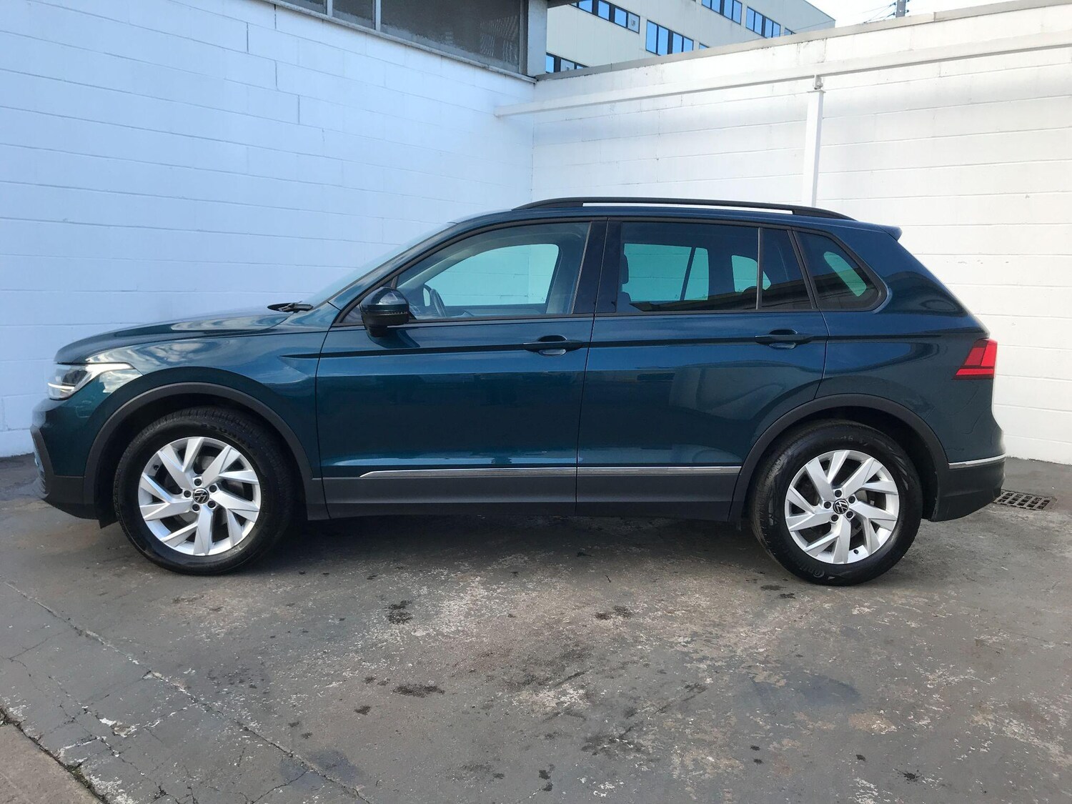 Used Volkswagen Tiguan 2022 for sale - 76675408: Photo 7