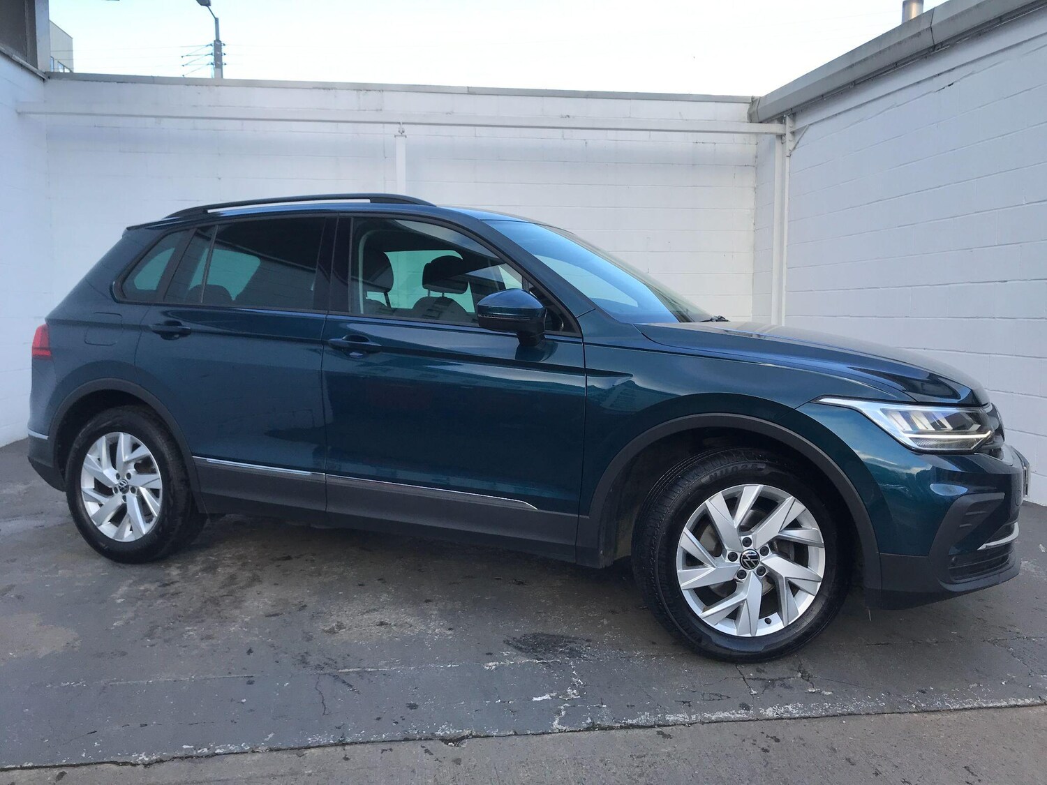 Used Volkswagen Tiguan 2022 for sale - 76675408: Photo 9