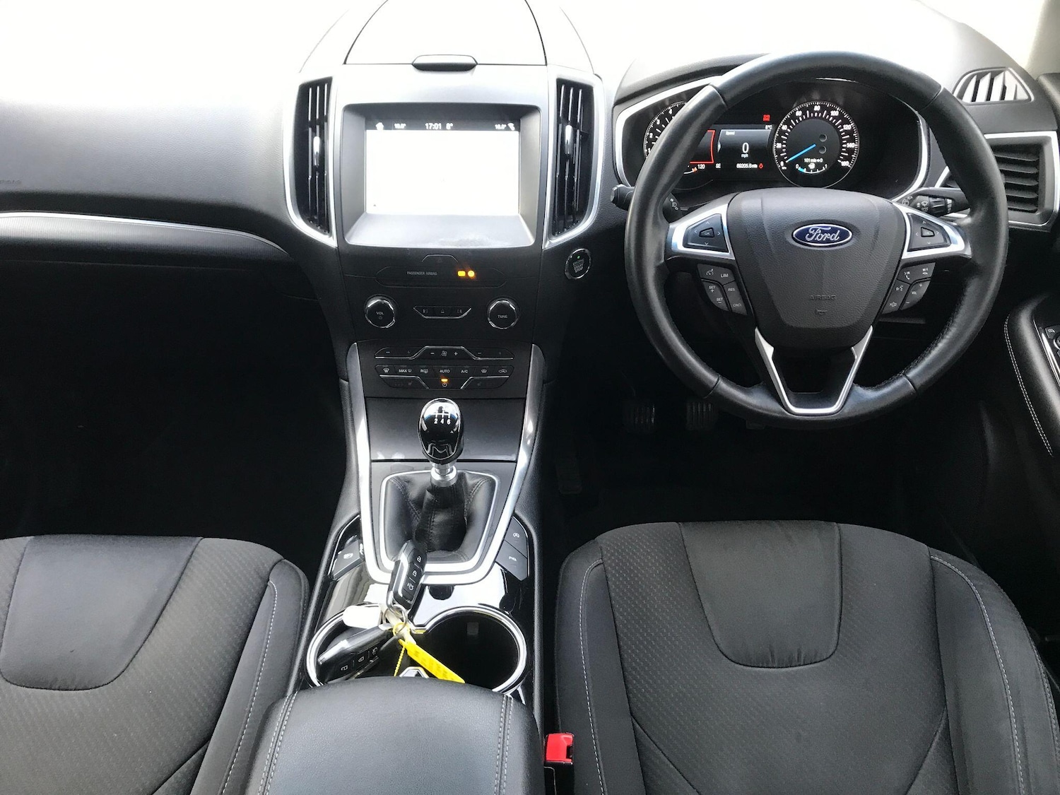 Used Ford Edge 2017 for sale - 78011575: Photo 2