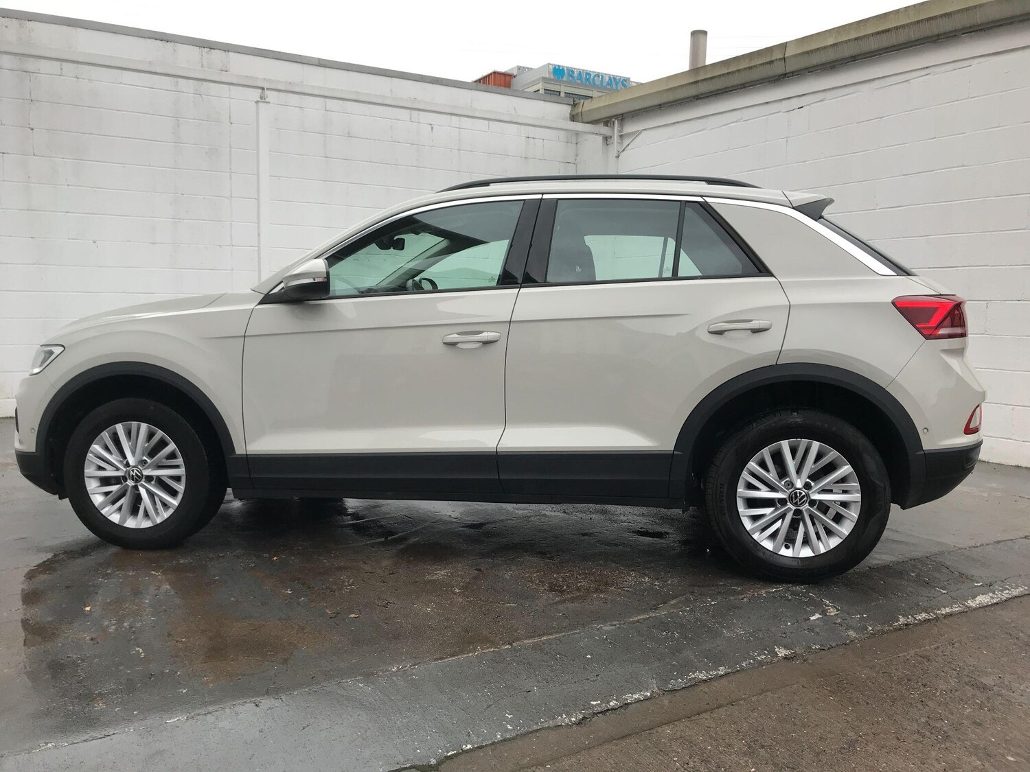Used Volkswagen T-Roc 2022 for sale - 77872029: Photo 4