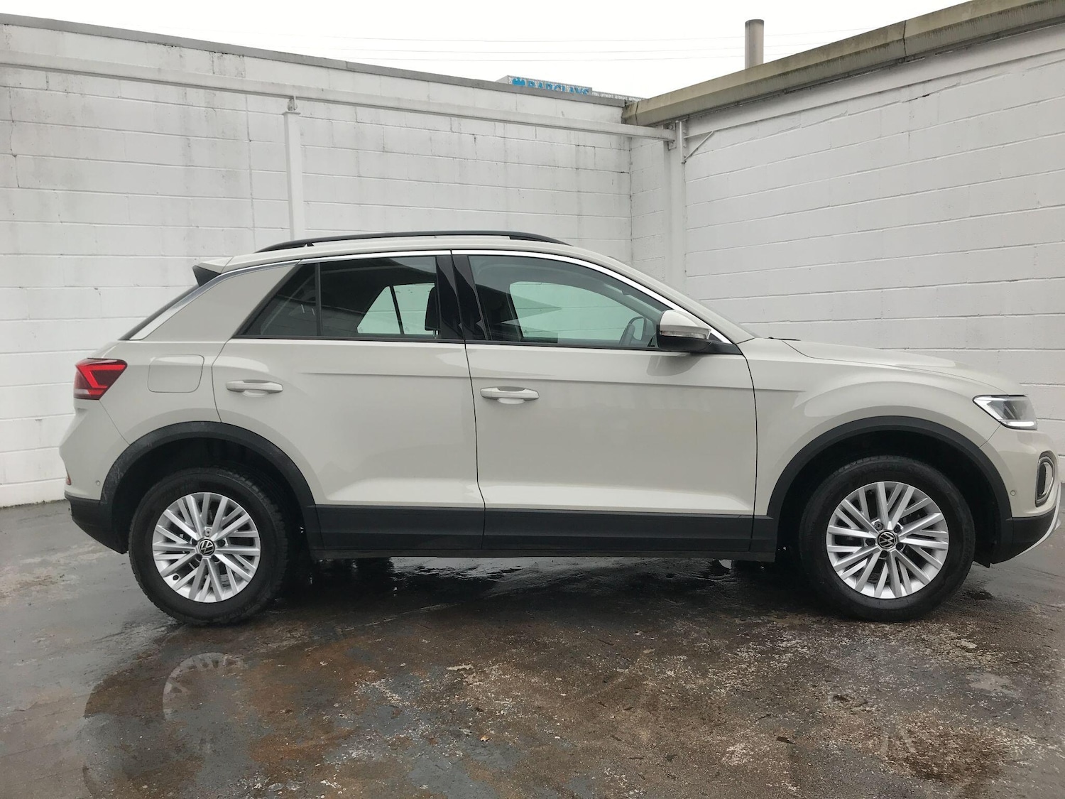 Used Volkswagen T-Roc 2022 for sale - 77872029: Photo 9