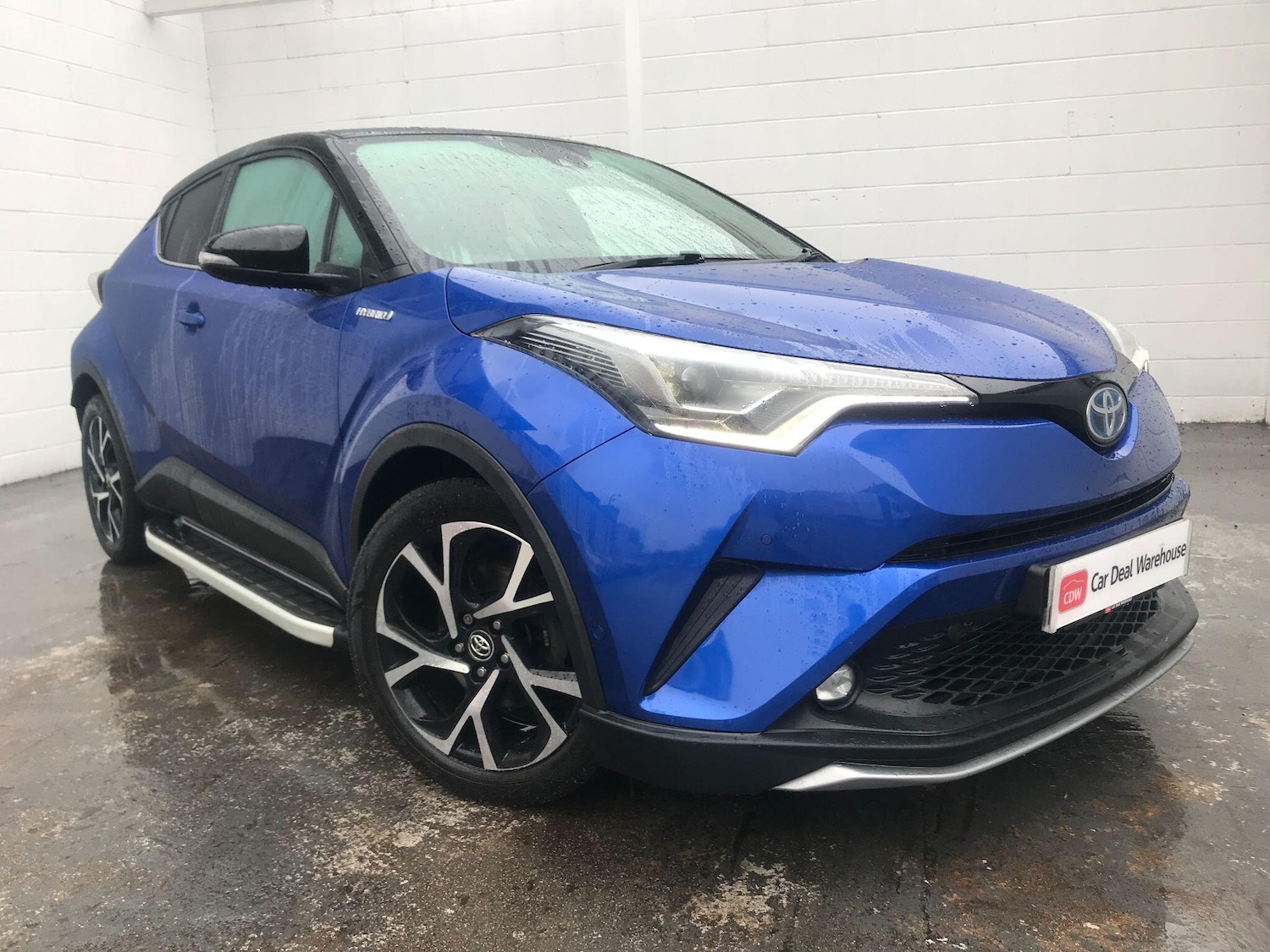 Used Toyota C-HR 2017 for sale - 76673541: Photo 1