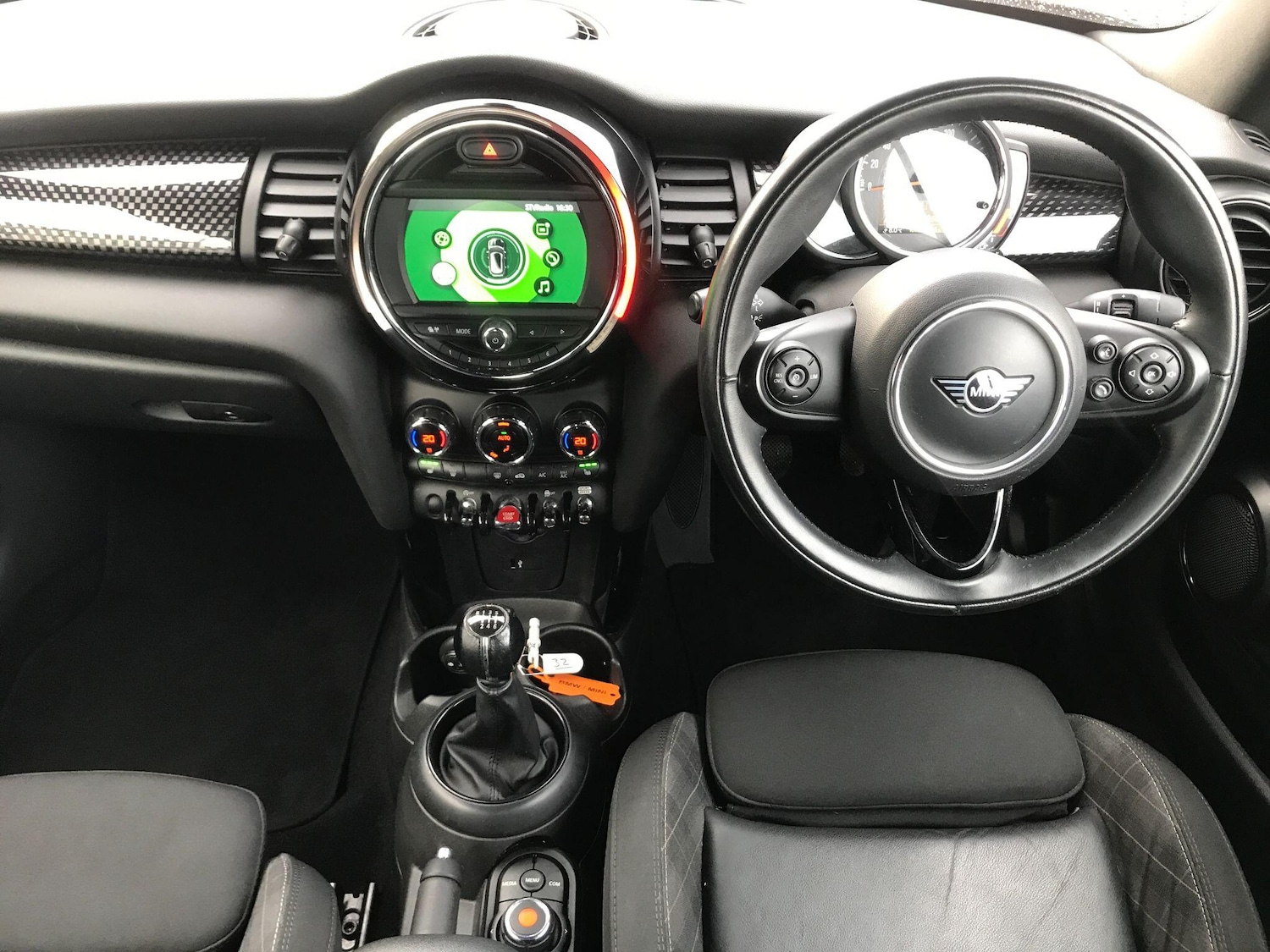 Used MINI Convertible 2019 for sale - 78011569: Photo 2