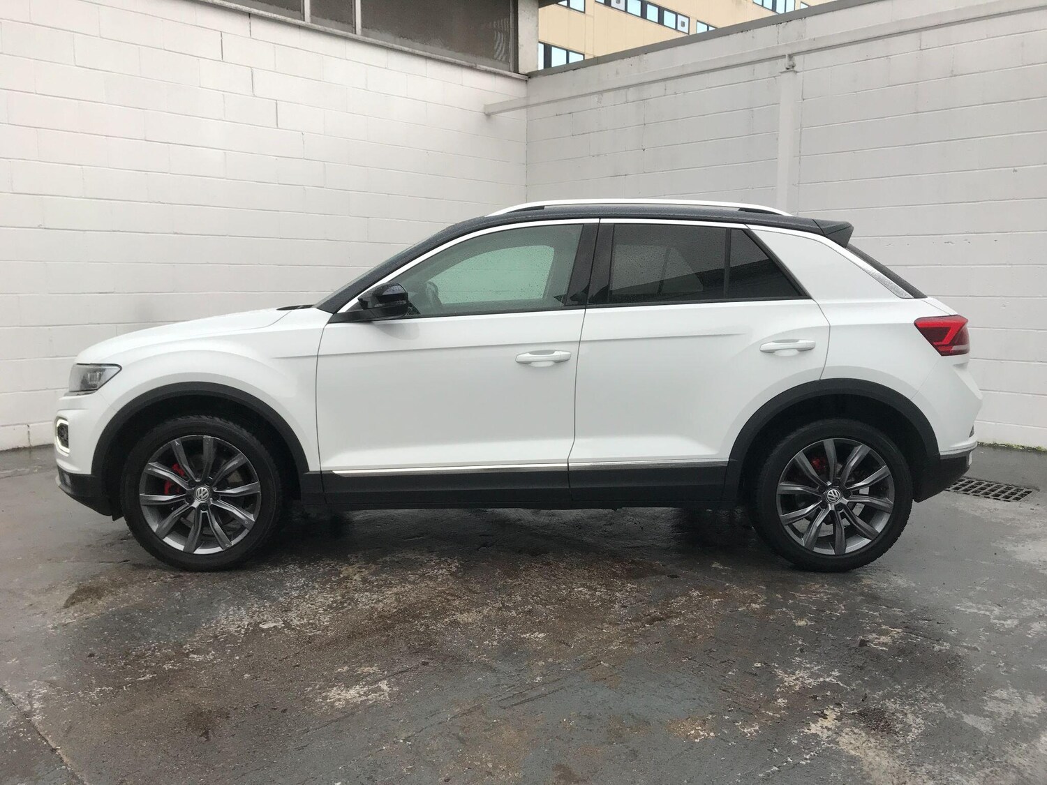 Used Volkswagen T-Roc 2018 for sale - 77323749: Photo 10