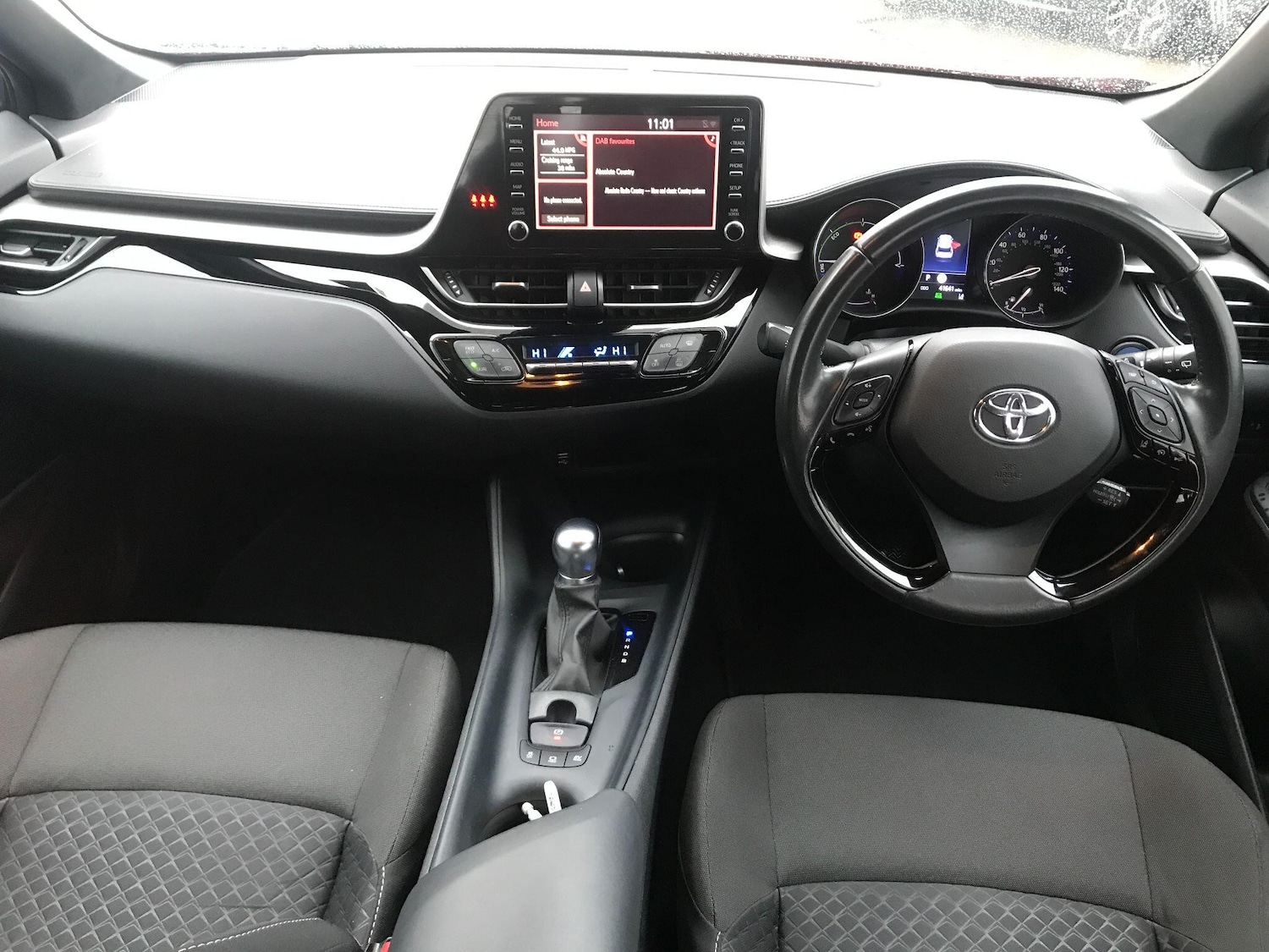Used Toyota C-HR 2022 for sale - 77489941: Photo 2