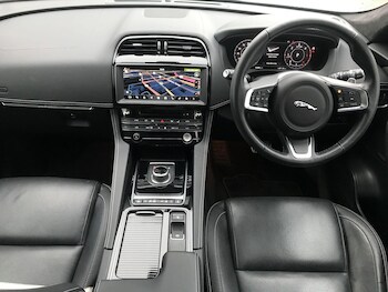 Used Jaguar F-Pace 2020 for sale - 76681088: Photo