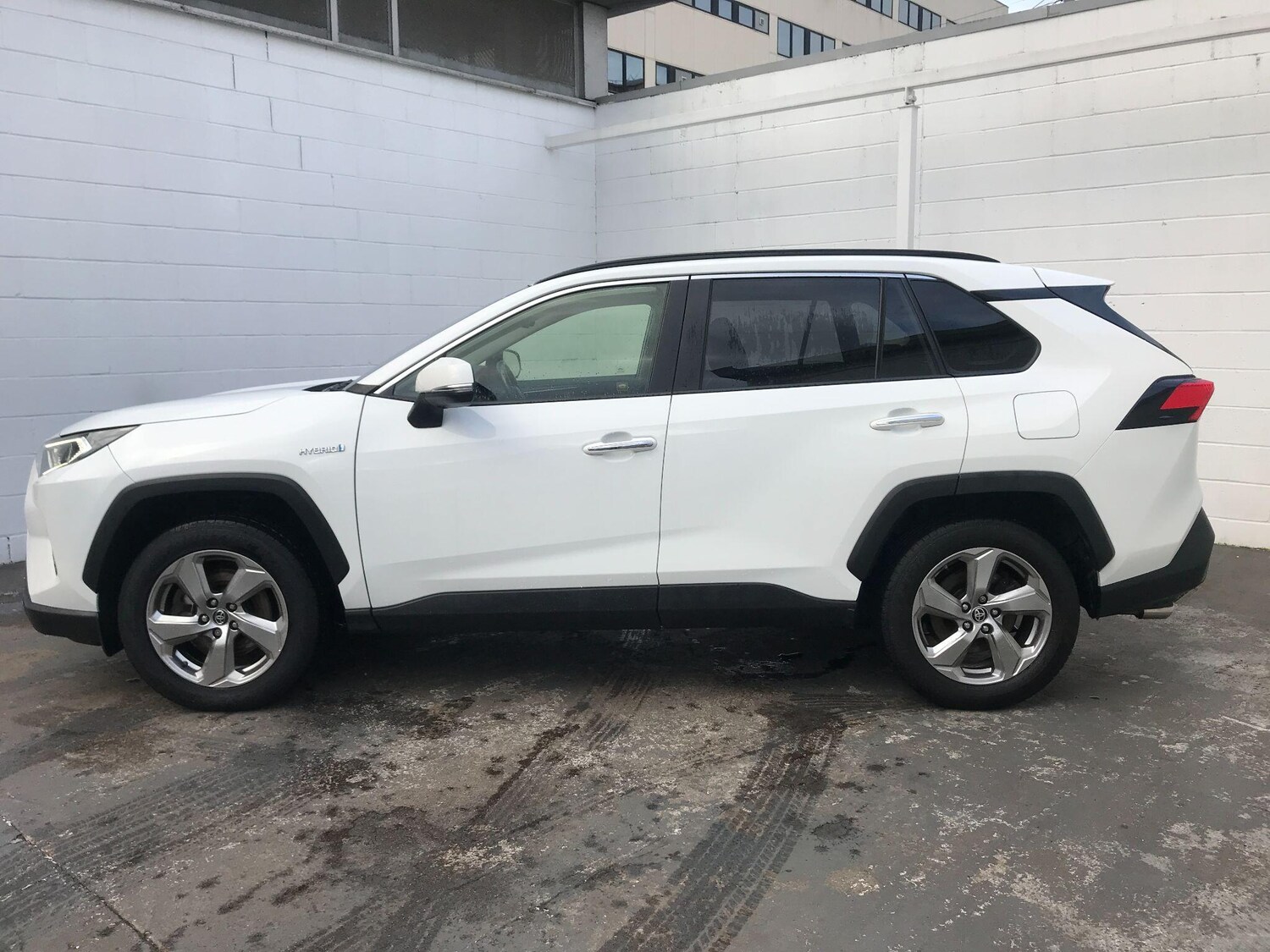 Used Toyota RAV4 2019 for sale - 76762273: Photo 9