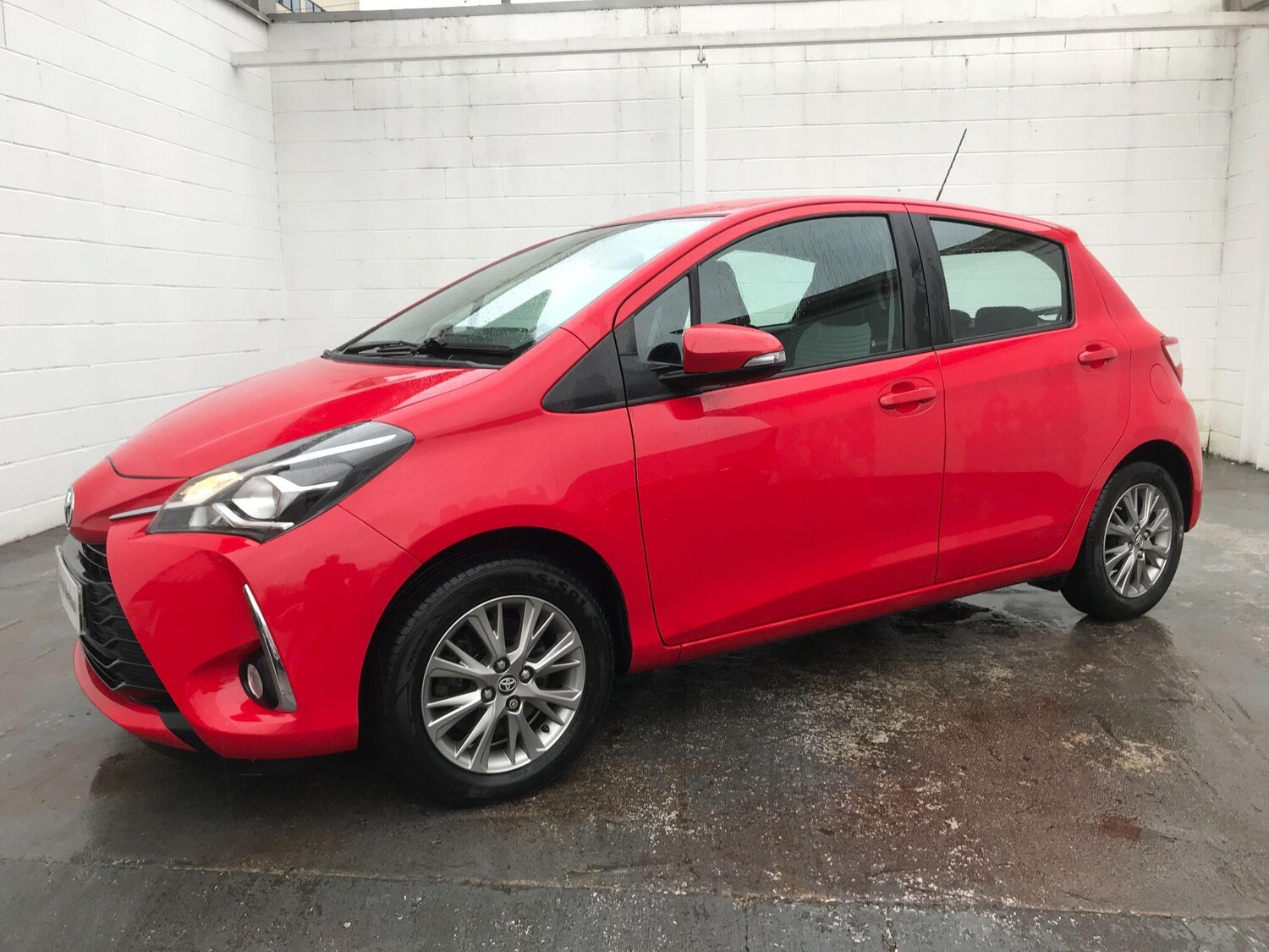 Used Toyota Yaris 2017 for sale - 77542043: Photo 9