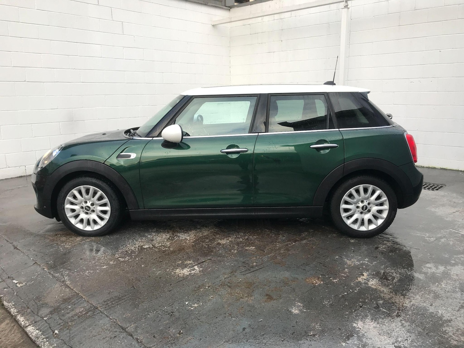 Used MINI Hatch 2015 for sale - 76945822: Photo 10