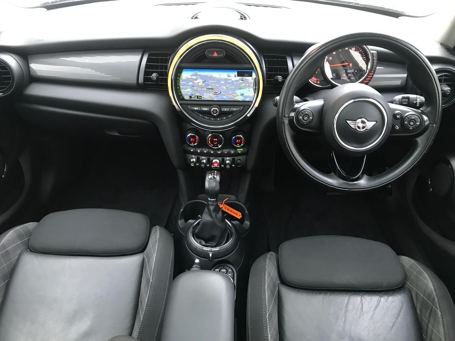 Used MINI Hatch 2015 for sale - 76945822: Photo 3